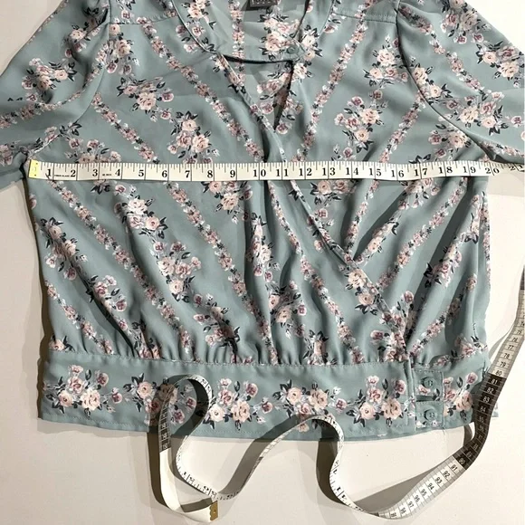 Floral Teal Blouse - Picture 9 of 11